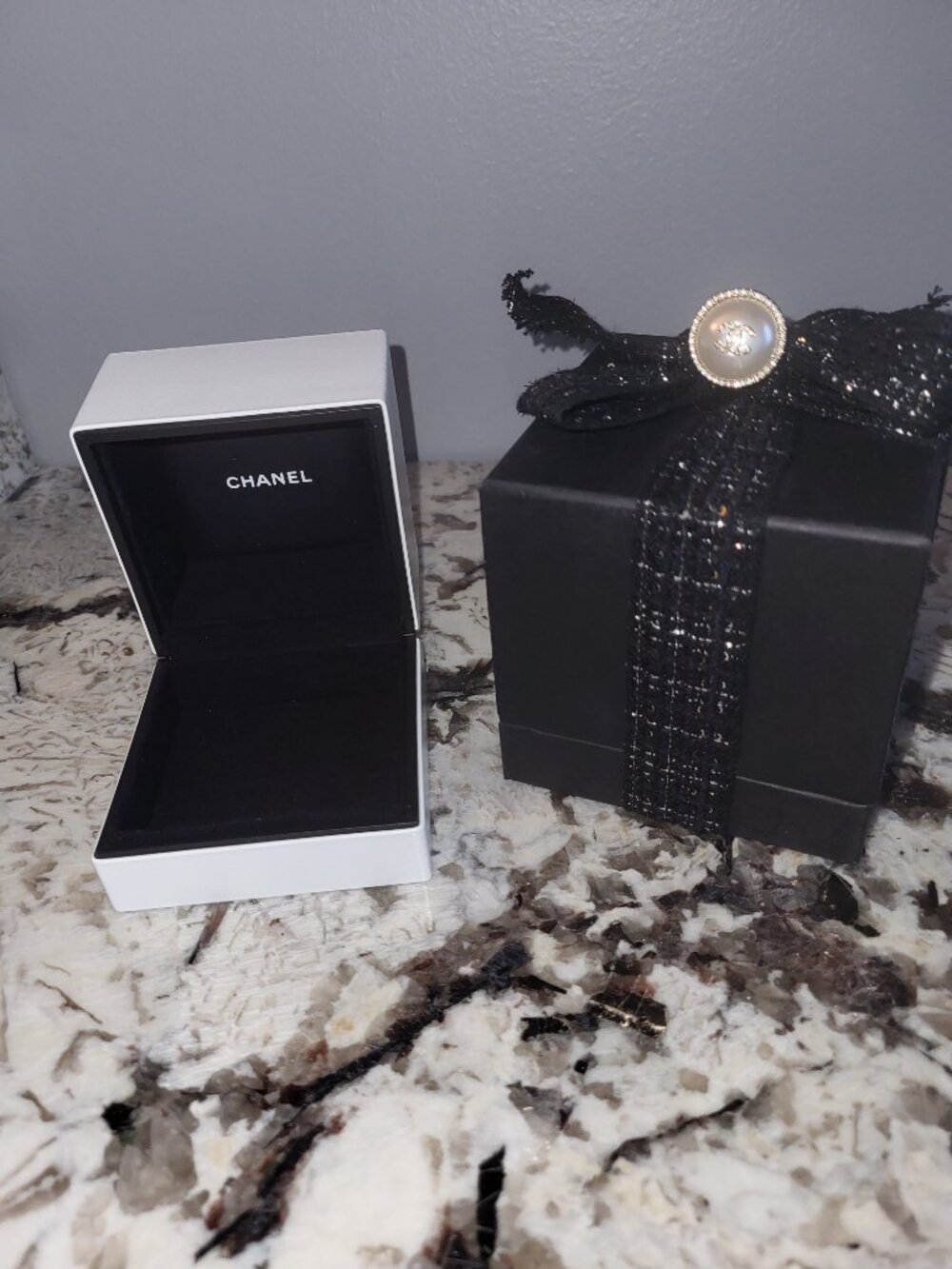 Chanel Gift Boxes - Picture 3 of 5